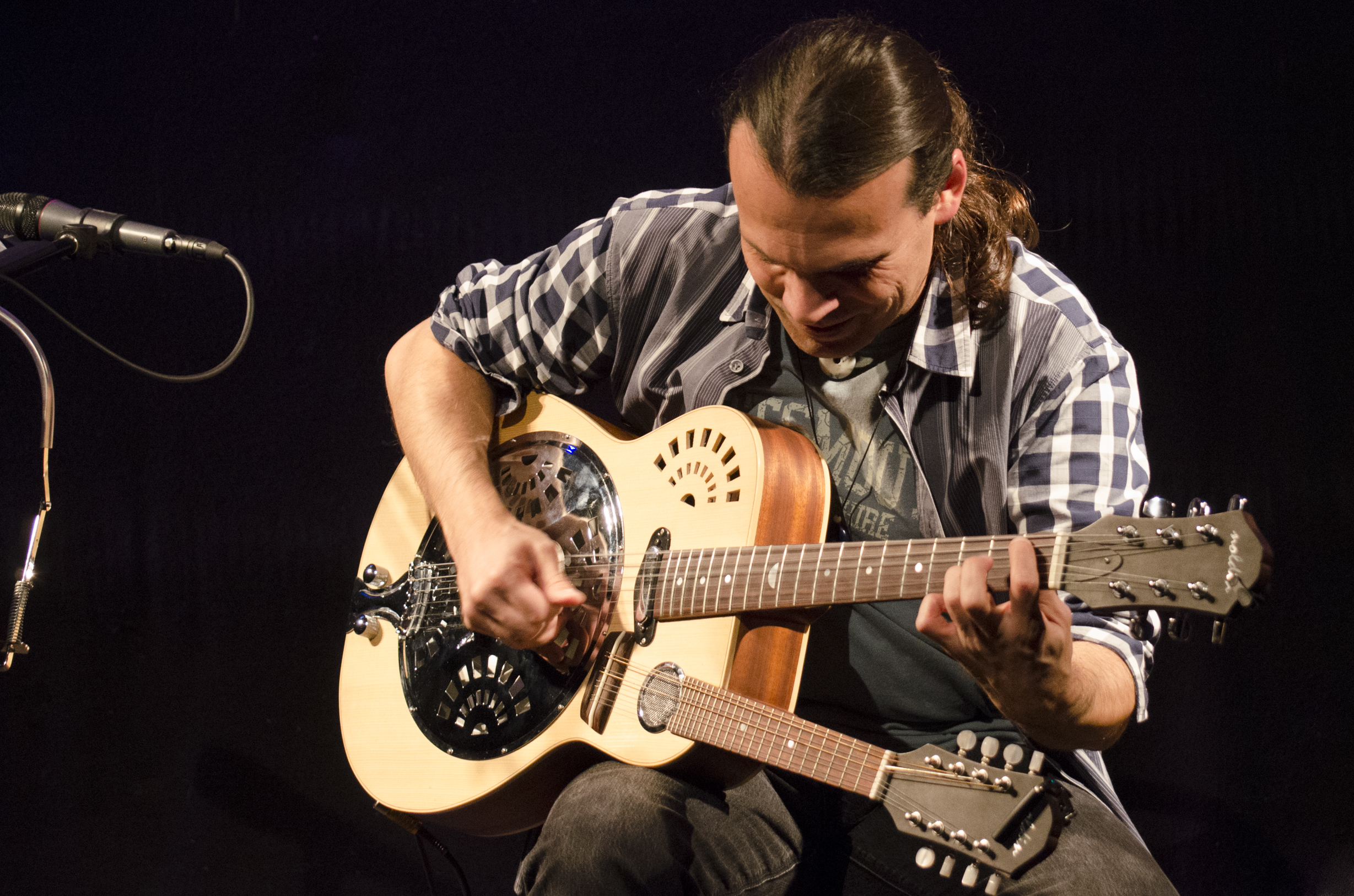 Acoustic Autumn: Attila Vural